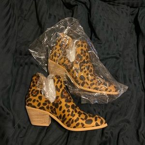 pazzle Shoes - Cheetah Booties pazzle Shoes - Cheetah Booties